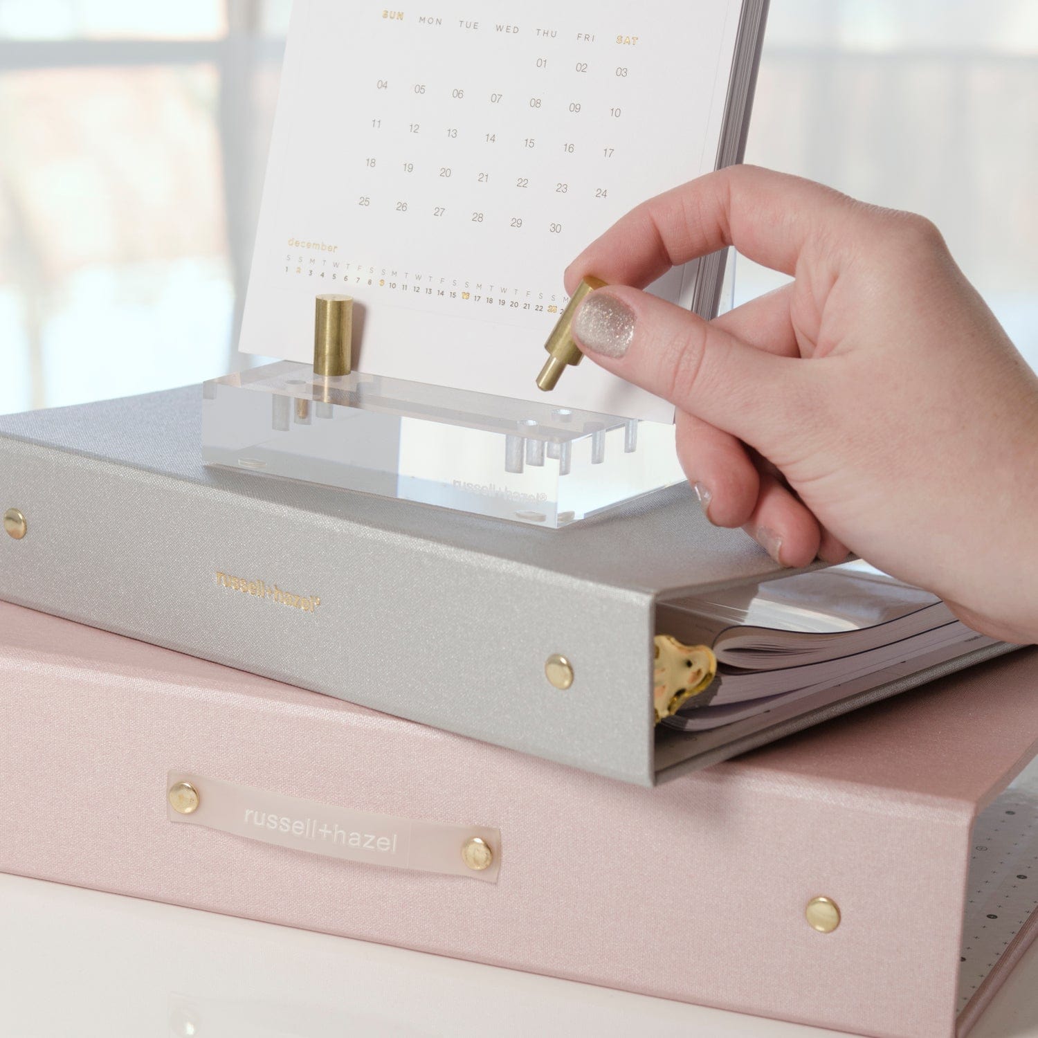 Acrylic Easel 31726 russell+hazel Acrylic Organization