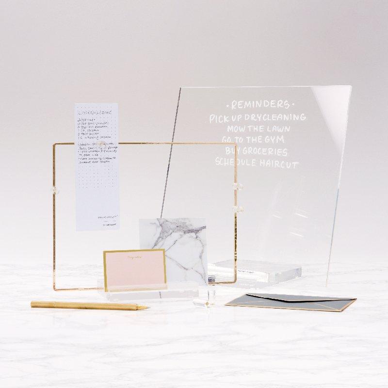 Display | russell+hazel